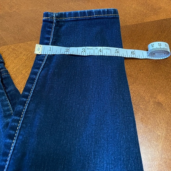 Levi's 311 Shaping Skinny Denim Jean Pants Size 28 - Picture 8 of 15